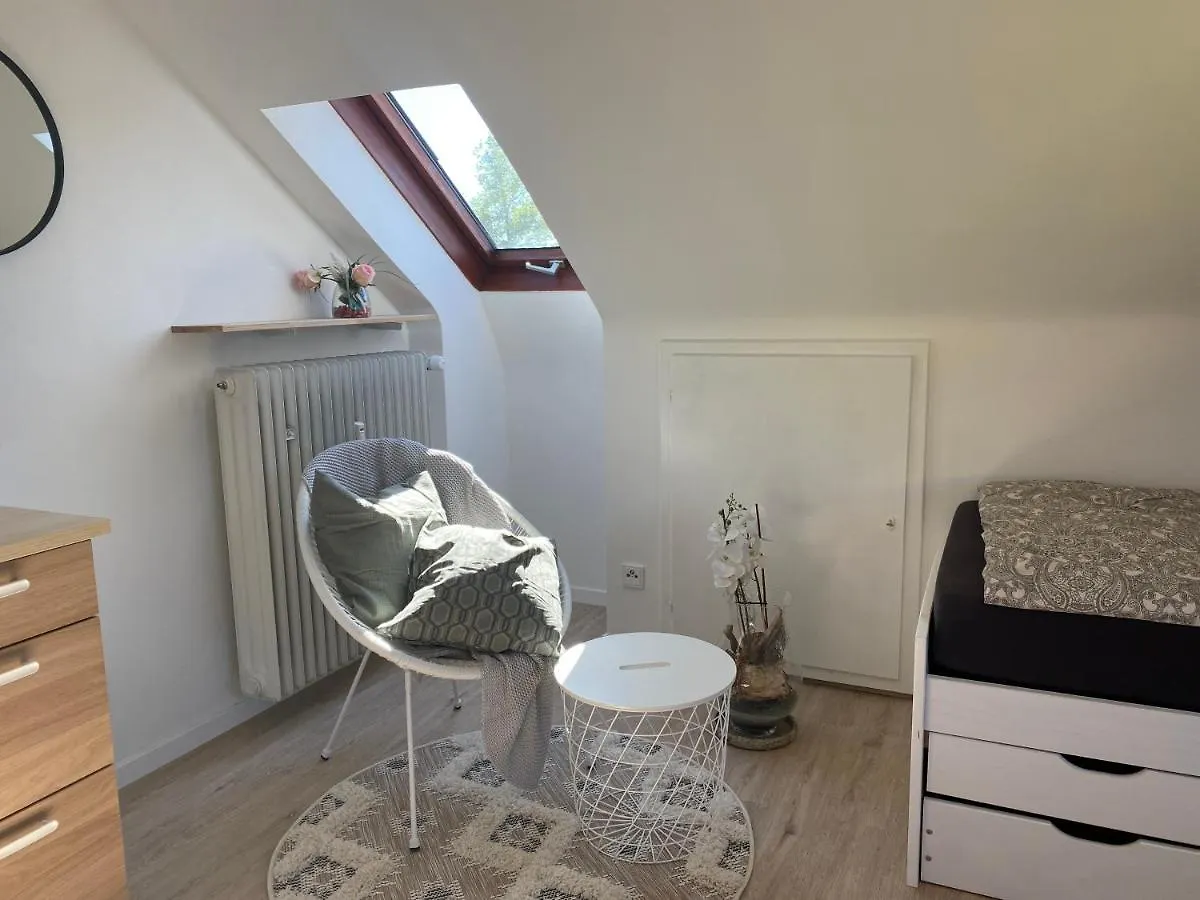 Apartment Schoenes Zimmer In Schwaig Nahe Nuernberg Germany